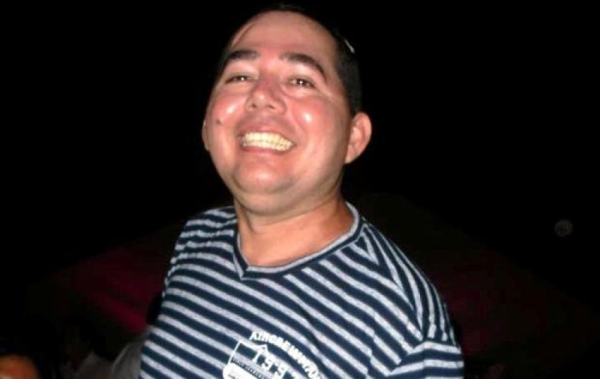 Professor foi morto em casa