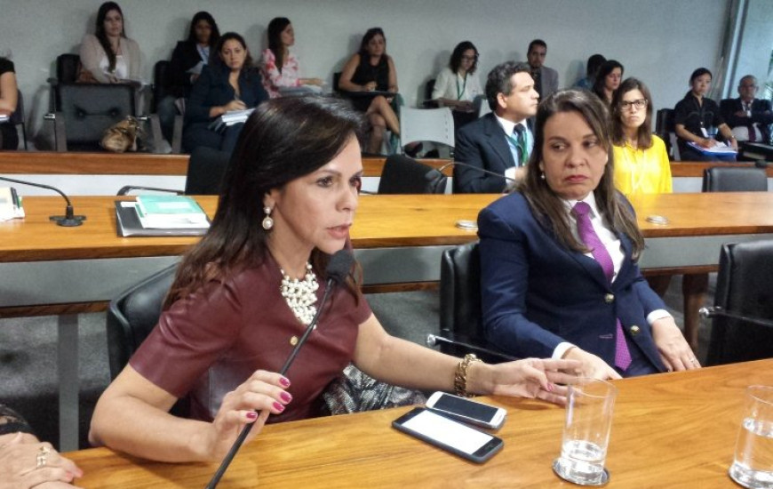 Dorinha comemora aprovação