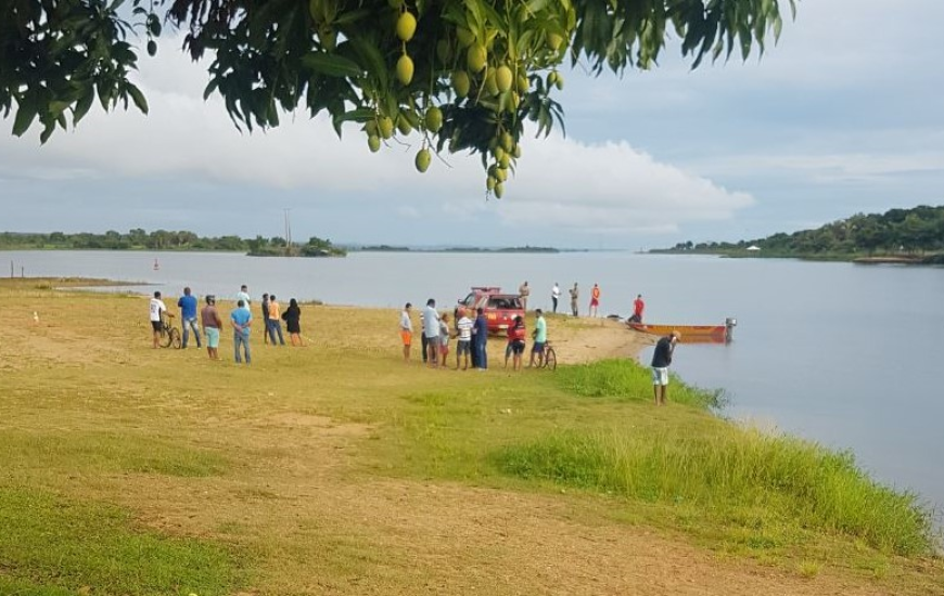 Corpos foram encontrados neste domingo