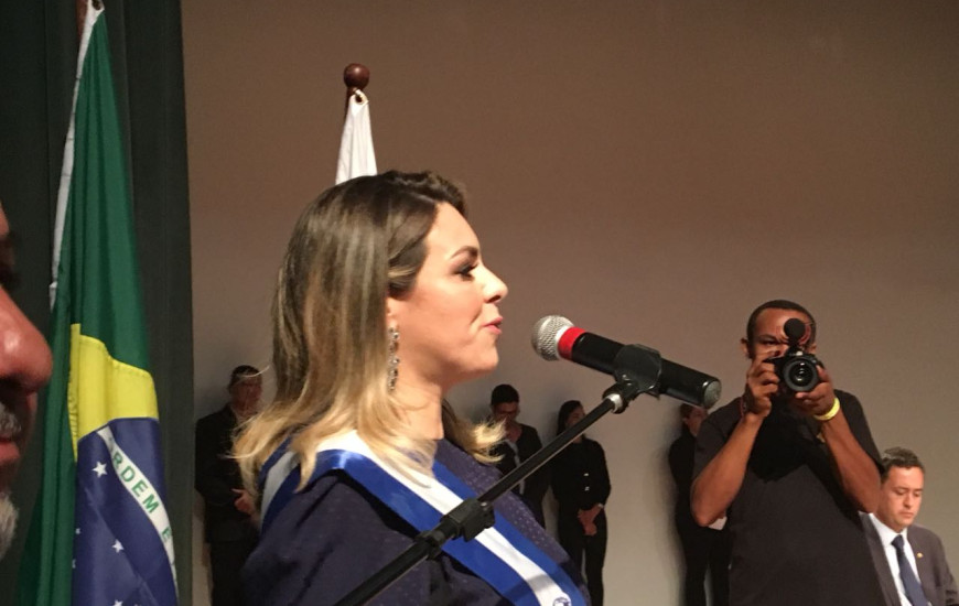 Cinthia Ribeiro fez discurso após ser empossa prefeita