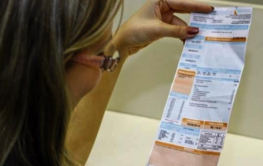 Valor cobrado a cada 100 kWh passa de R$ 5 para R$ 3 