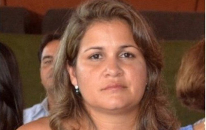 Prefeita de Araguacema, Isabella Simas