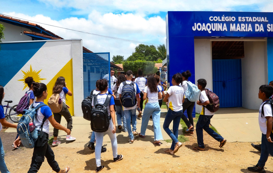 Mais de 135 mil alunos da rede estadual e da Unitins retornam às aulas na 2ª 