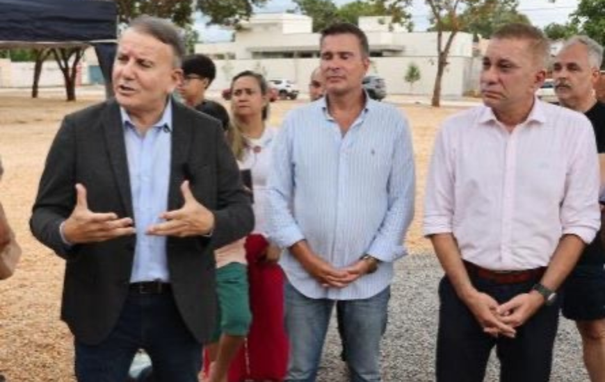 Eduardo, Marcílio (centro) e Amastha durante inauguração da Arne 54 (408 Norte)