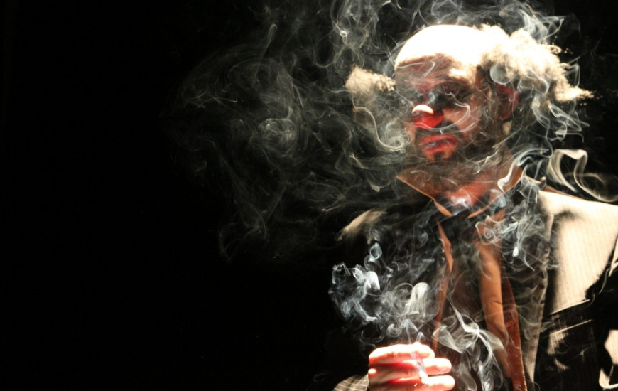 Peça "Animo Festas" com La Cascata Cia. Cômica de SP inicia às 22h deste sábado