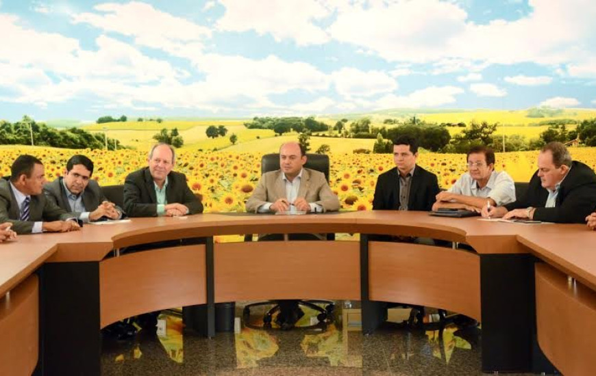 Audiência com governador no Palácio Araguaia