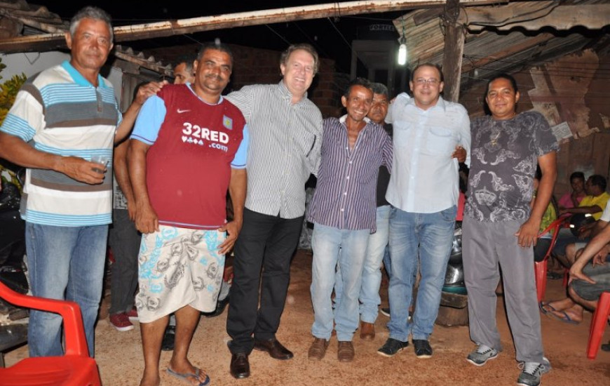 Deputado participa de reunião sobre moradia