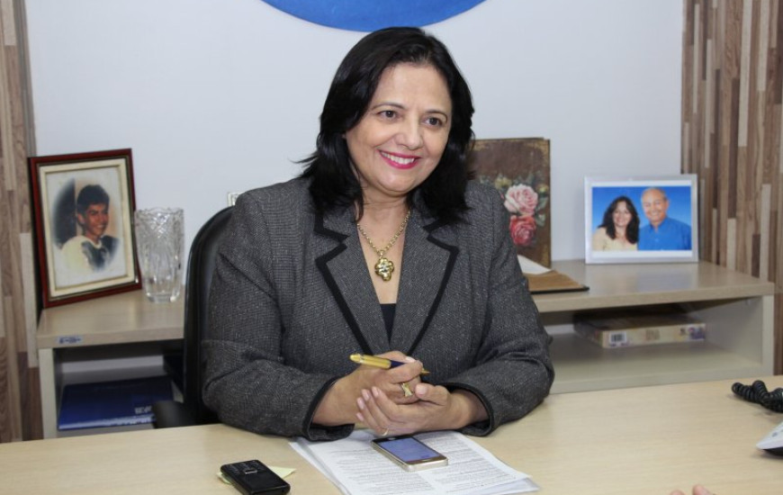 Valderez solicita audiência para discutir cultura