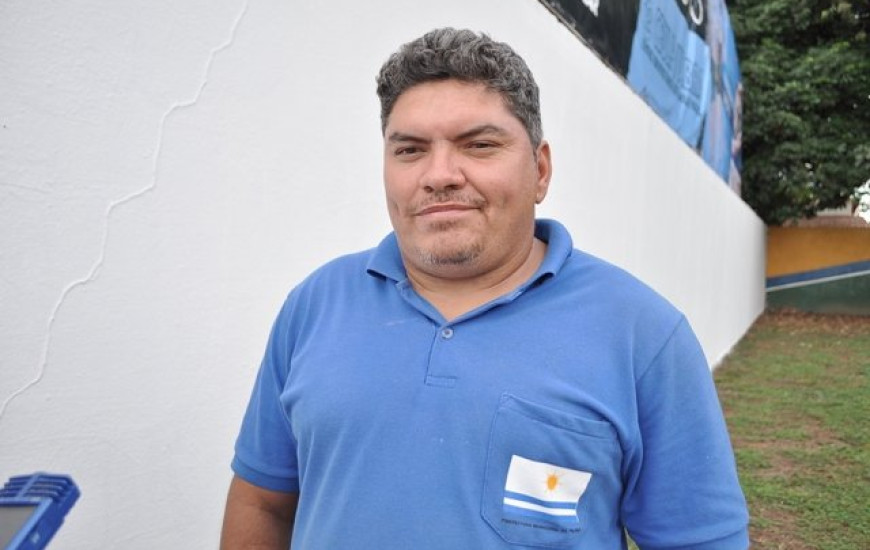 Cebola passou a limpar os muros que pintava