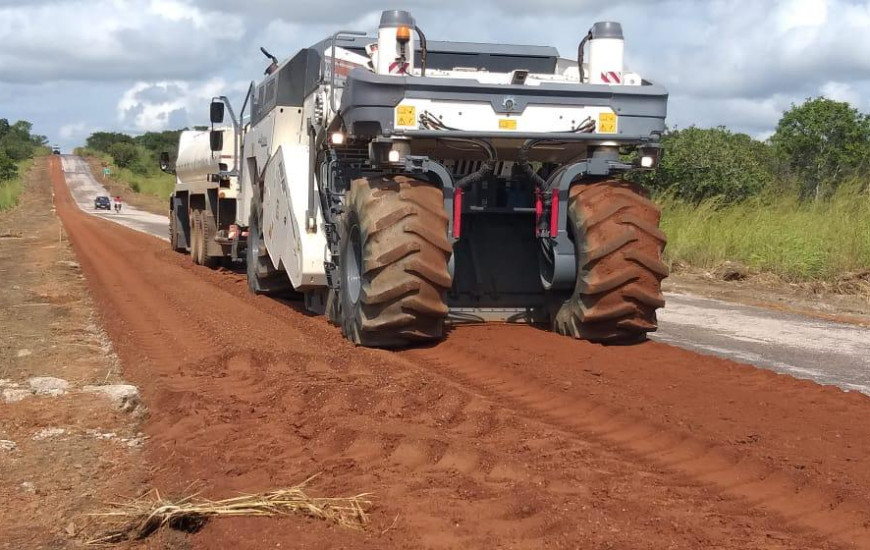 O Governo também irá realizar reabilitação de outros 10 trechos na mesma região