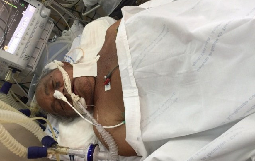 José, de 93 anos aguarda leito em UTI do HGP