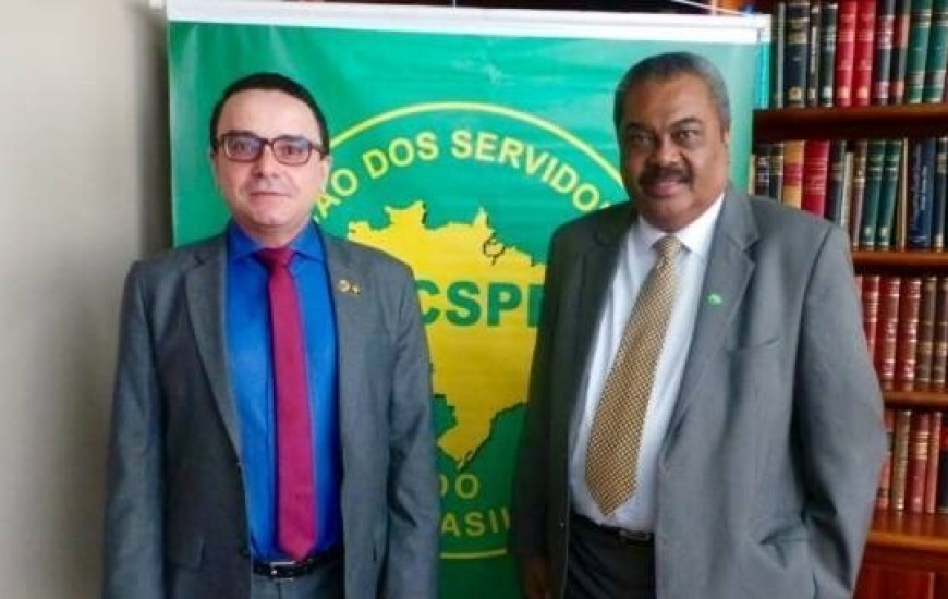 Data-base é tema de reunião