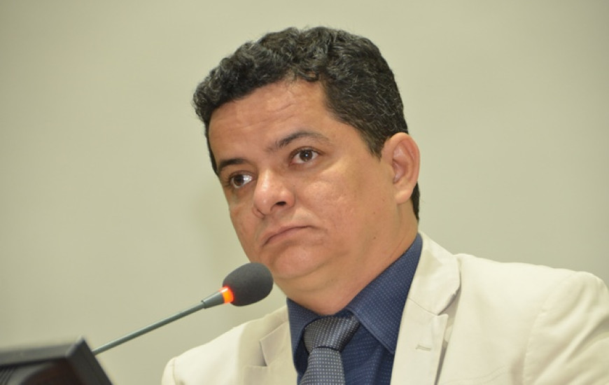 Deputado Jorge Frederico tenta impedir reajuste na conta de energia