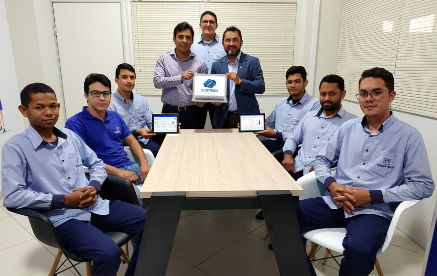 Equipe de desenvolvedores da Rensoftware que criaram o EasyRen
