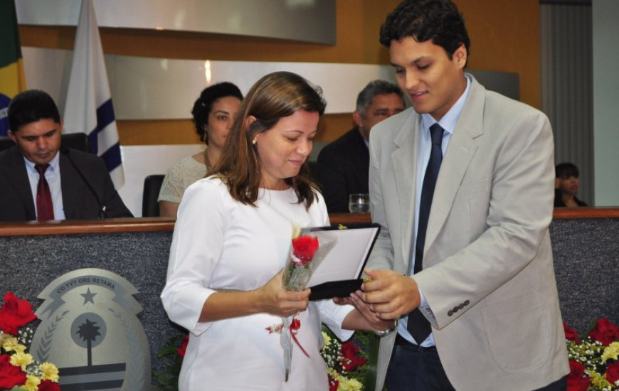 Iratã ao lado de Raquel Oliveira: presidência