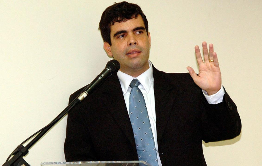 Deputado estadual Ricardo Ayres