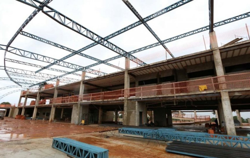 Hospital deveria ser entregue em 2017