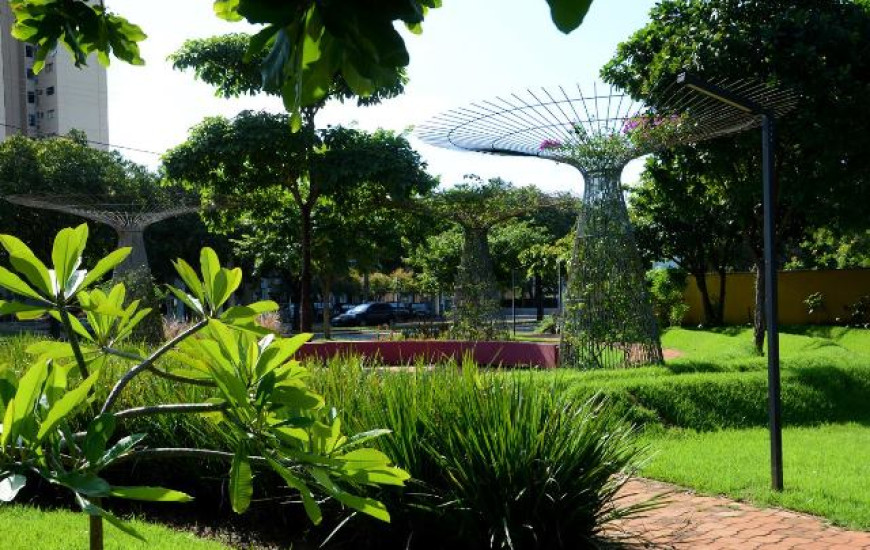 Áreas públicas podem ser adotadas para parques e jardins