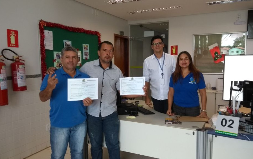 Prefeito e vice eleitos são diplomados