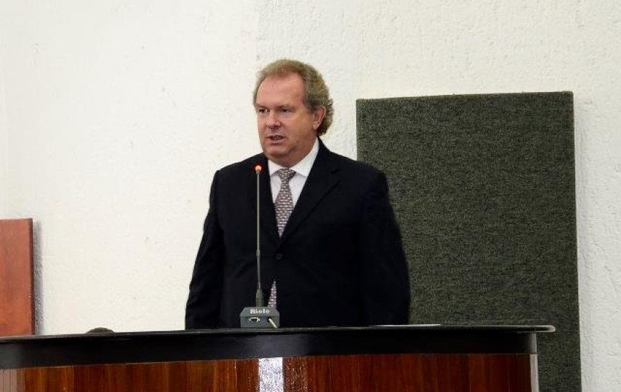 Mauro Carlesse é transferido para QCG