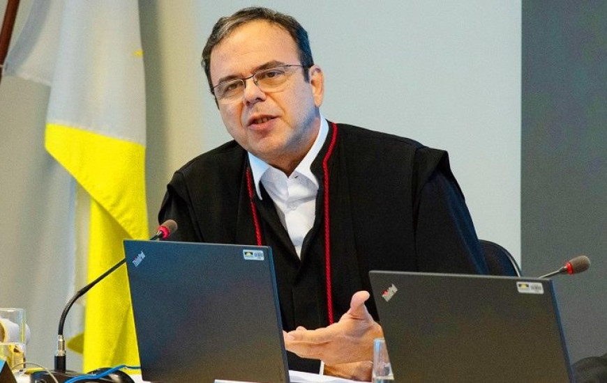 Procurador Ricardo Vicente 