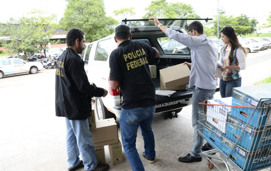 Oficiais apreendem mais documentos na Sesau