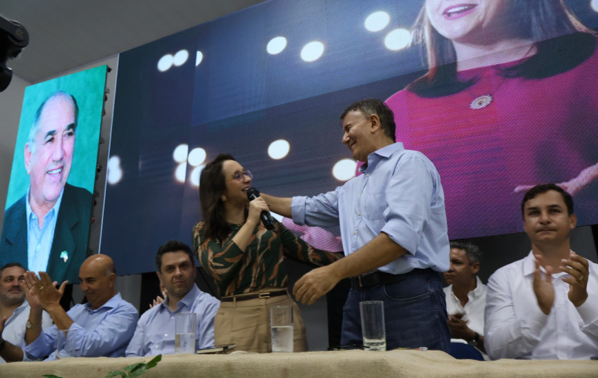 Presidente Nacional do Podemos, deputada Renata Abreu discursa em Palmas