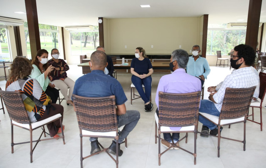 Cinthia recebeu os representantes de duas entidades nesta segunda-feira, 19.
