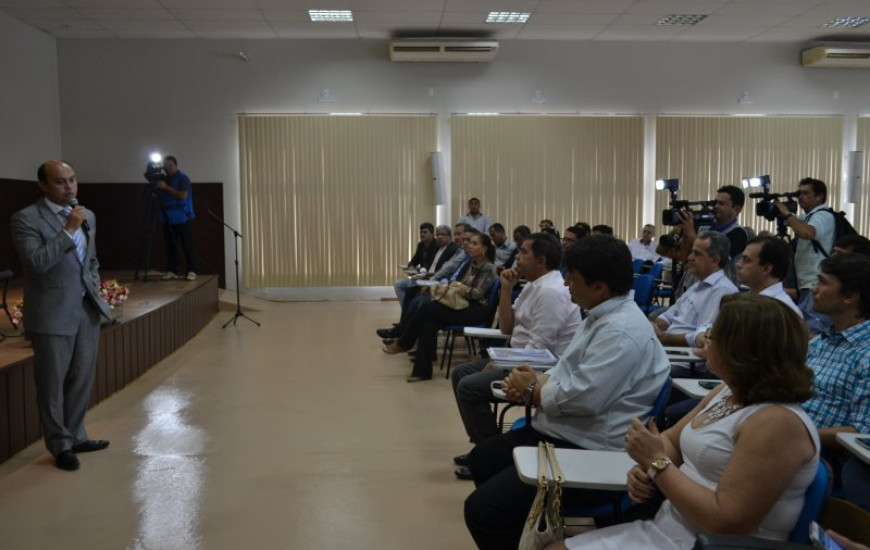 Sandoval durante encontro com empresários