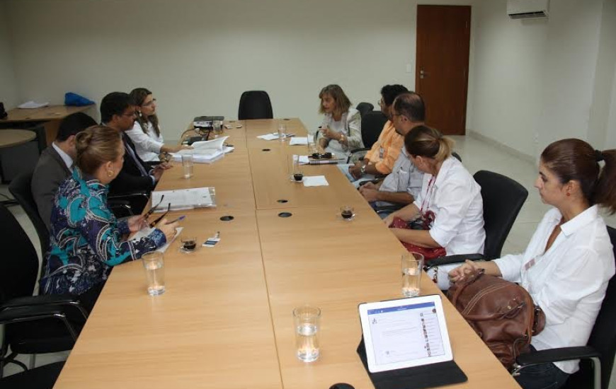 Reunião discute problemas