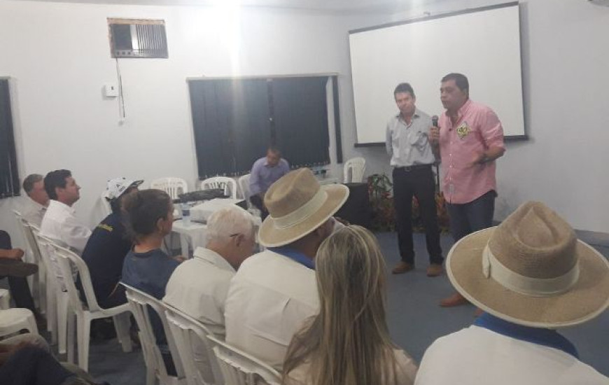 Amastha fala com produtores rurais