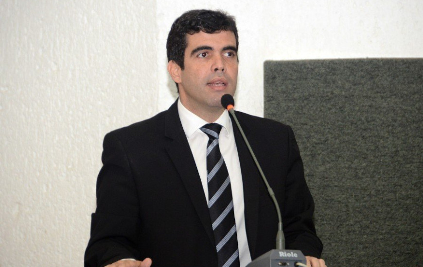 Deputado Ricardo Ayres