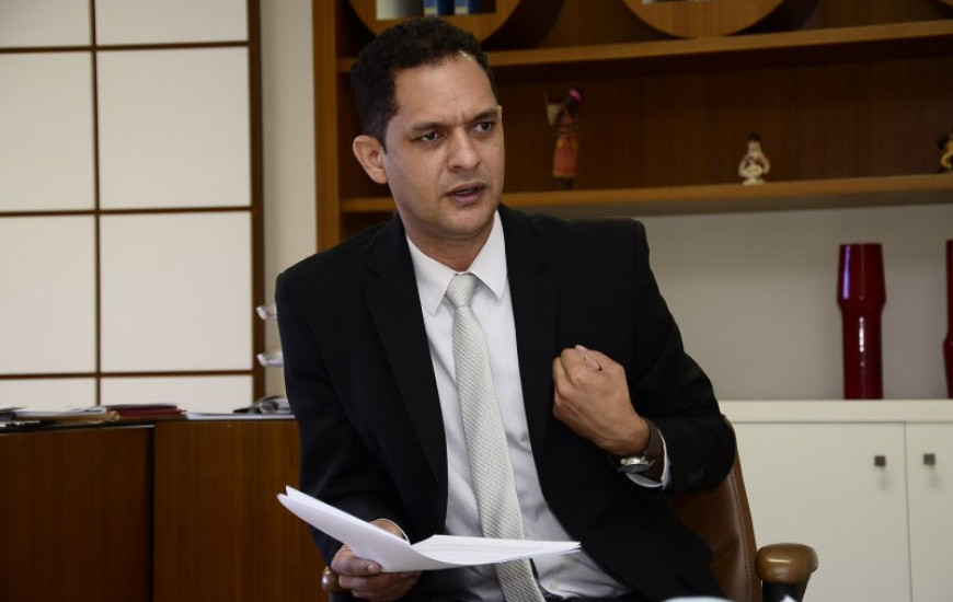 Adão Francisco, secretário da Educação