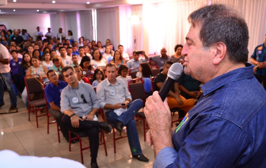 César Halum discursa após partido confirmar sua candidatura