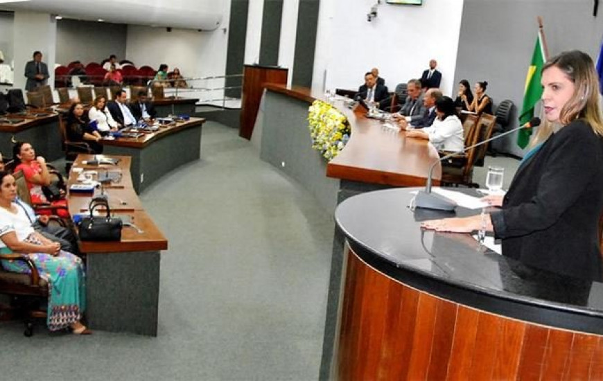 Cláudia fala de desafios da construção de Palmas