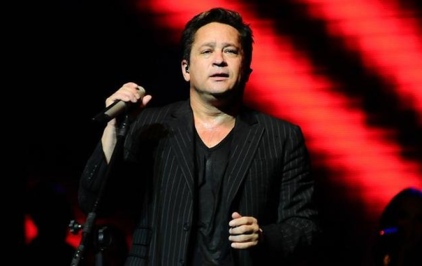 Cantor Leonardo faz show da virada em Palmas