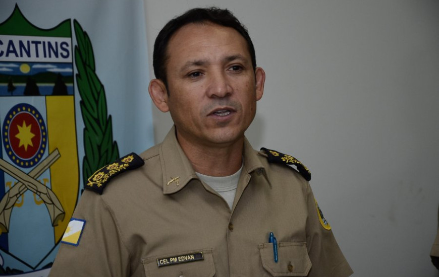 Coronel Edvan defende patente e cargo