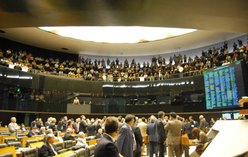 Congresso faz manobra