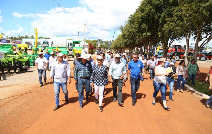 Candidata visitou a Agrotins nesta terça