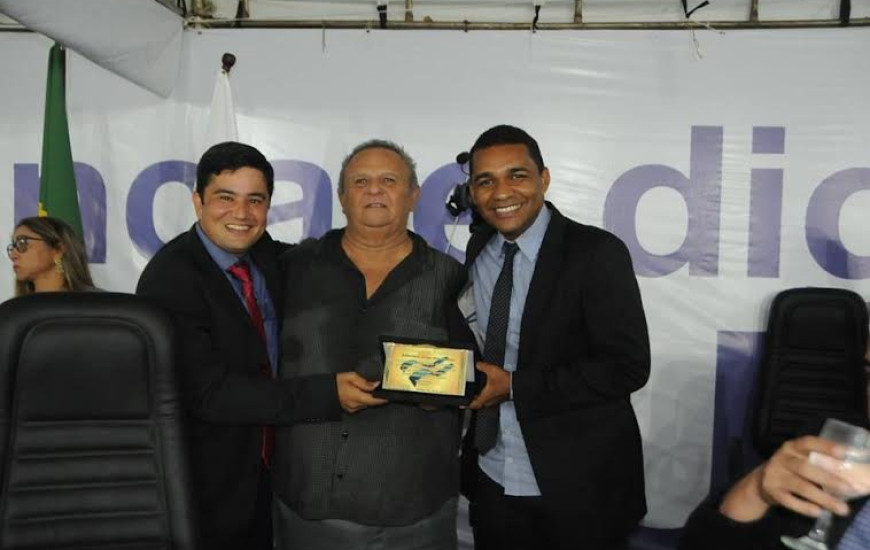Servidor público municipal recebeu homenagem