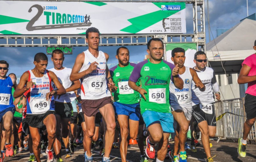 Corrida teve mais de mil participantes