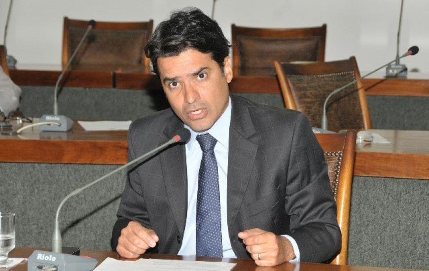 Marcelo Lelis critica renúncia de Siqueira