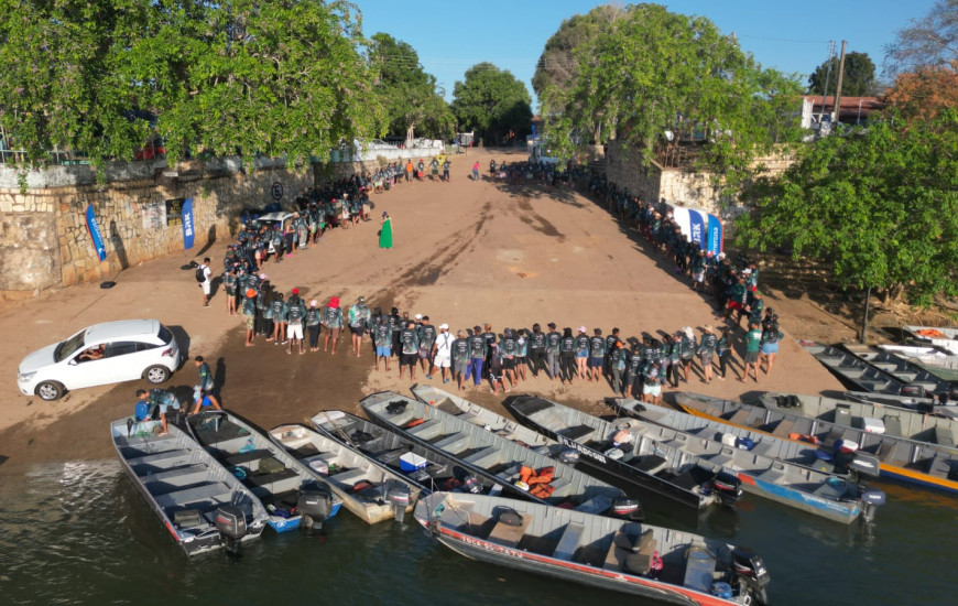20 toneladas de resíduos foram retiradas das margens do Rio Tocantins