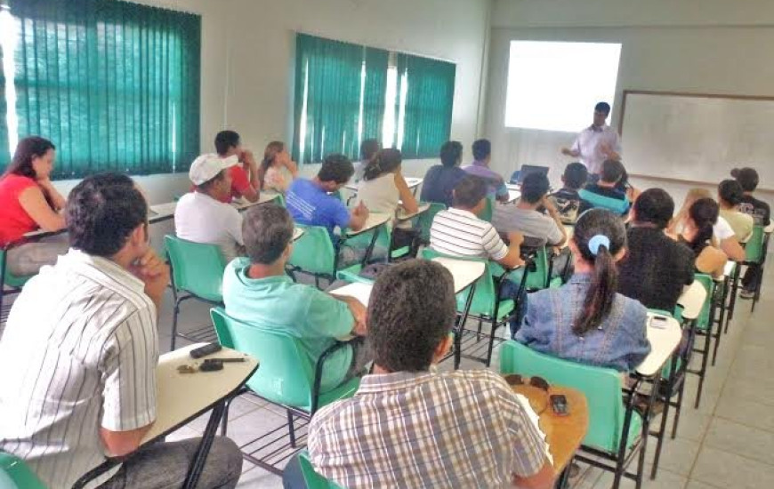 Provas escritas acontecem neste domingo