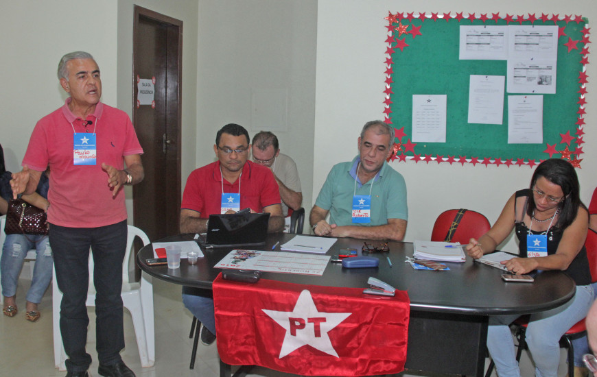 Paulo Mourão participa de reunião do partido em Palmas