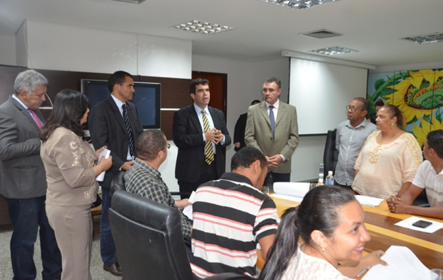 Deputados se reunem com presidentes de bairros