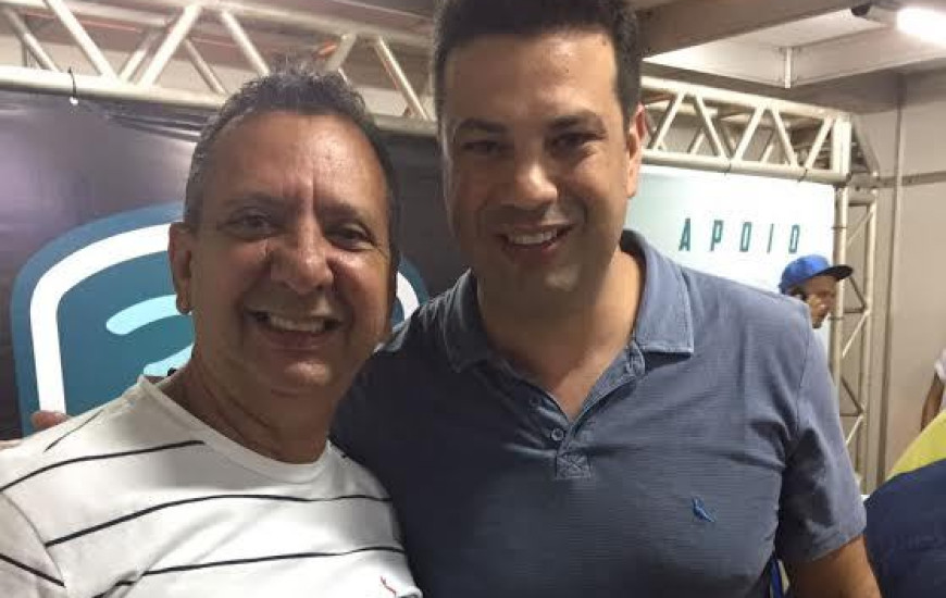 Deputado e ministro do Esporte em evento na Capital