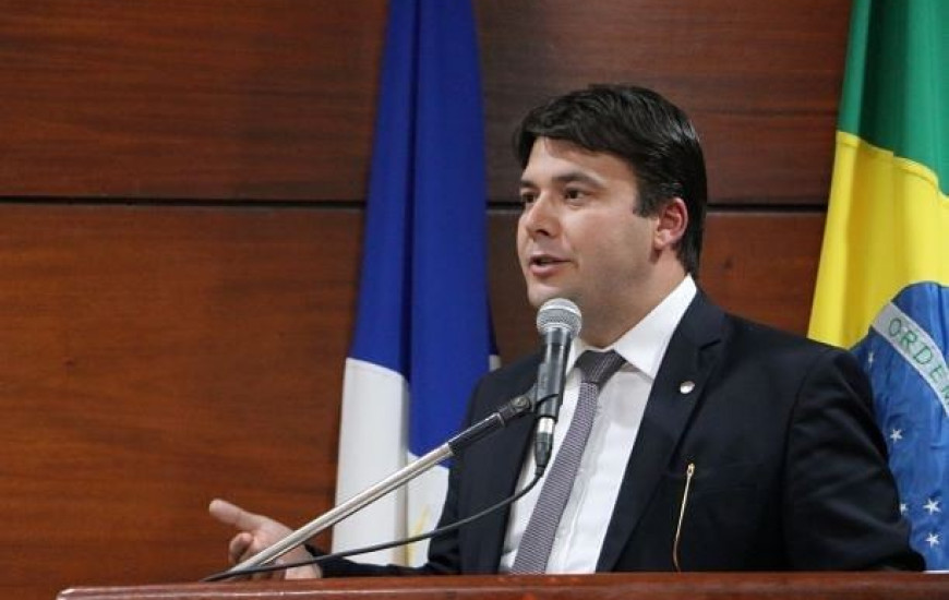 Presidente da OAB-TO, Gedeon Pitaluga