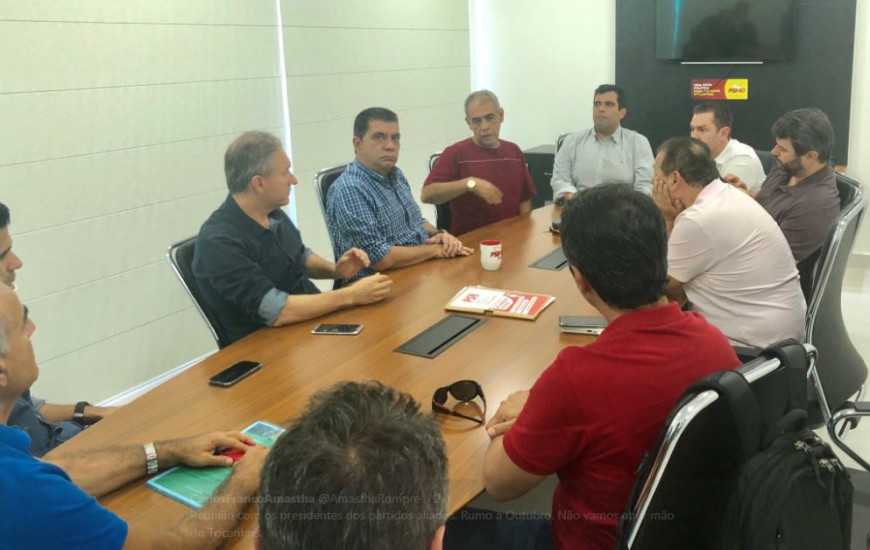 Grupo de Amastha se prepara para eleições de outubro