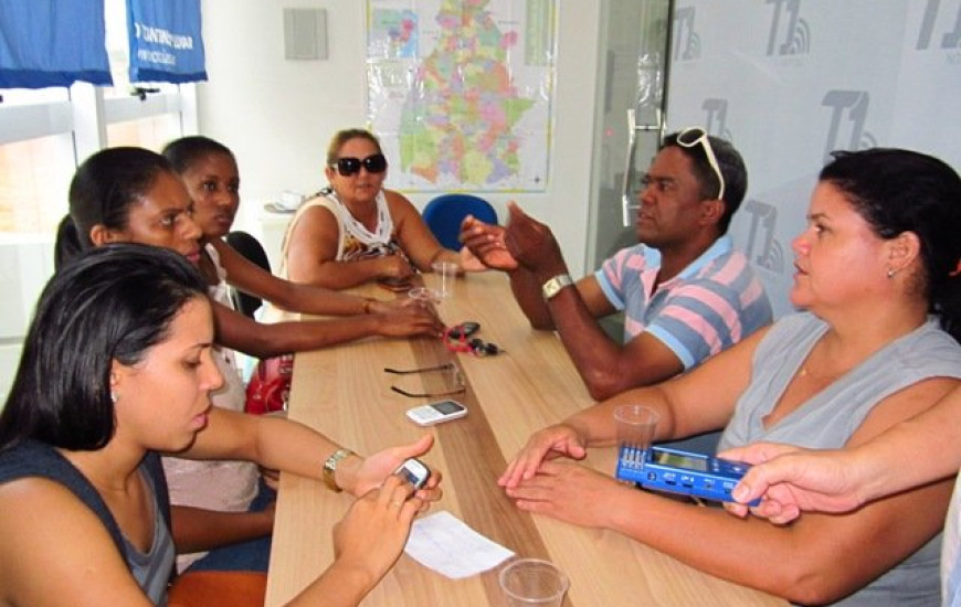 Servidores e ex-funcionários da Casa Abrigo